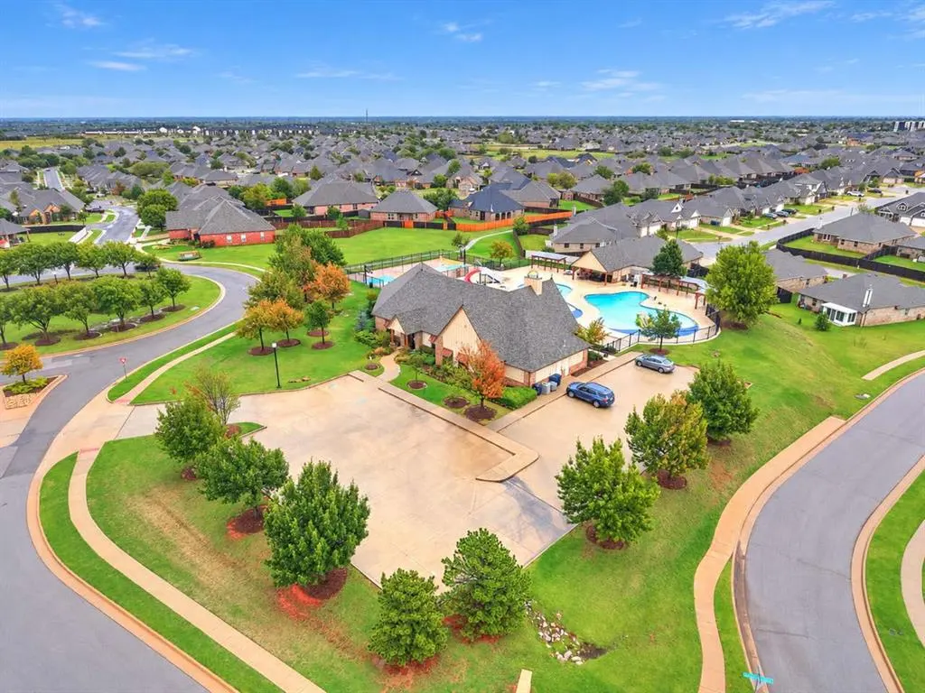 Photo 41 — 19128 Summer Grove Avenue, Edmond, OK 73012