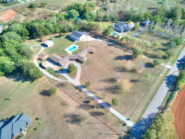 Photo 4 — 14100 N Frisco Road, Piedmont, OK 73078