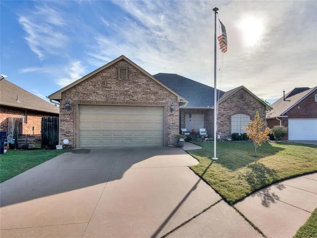 Photo 3 — 13108 Rock Meadows Circle, Oklahoma City, OK 73142