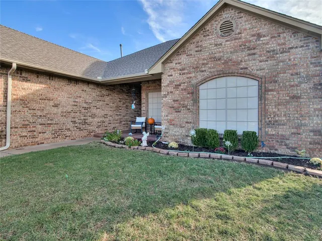 Photo 4 — 13108 Rock Meadows Circle, Oklahoma City, OK 73142
