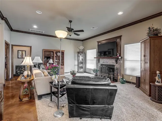 Photo 8 — 13108 Rock Meadows Circle, Oklahoma City, OK 73142