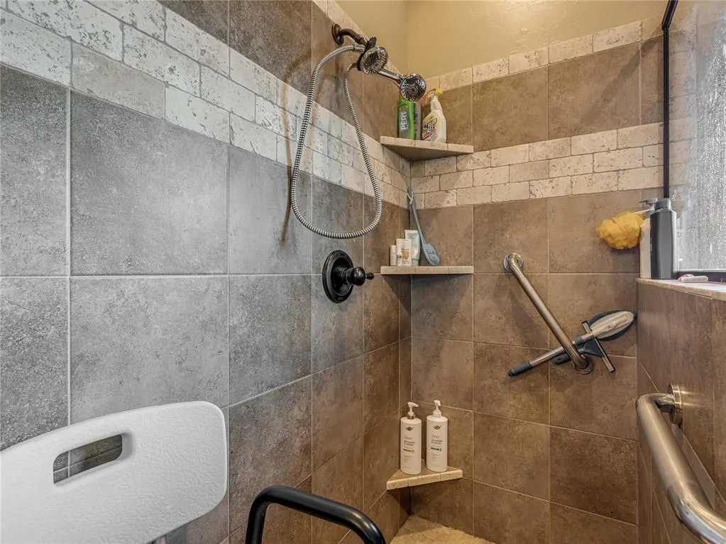 Photo 22 — 13108 Rock Meadows Circle, Oklahoma City, OK 73142