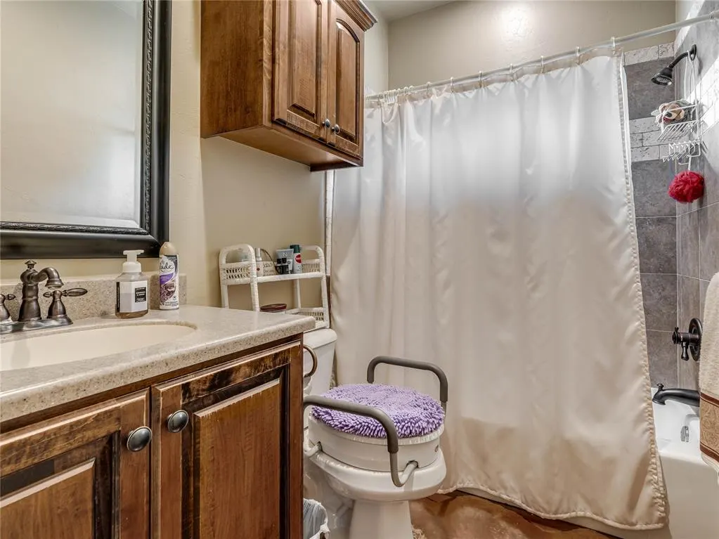 Photo 27 — 13108 Rock Meadows Circle, Oklahoma City, OK 73142