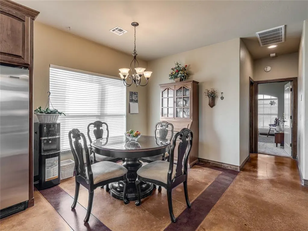 Photo 14 — 13108 Rock Meadows Circle, Oklahoma City, OK 73142