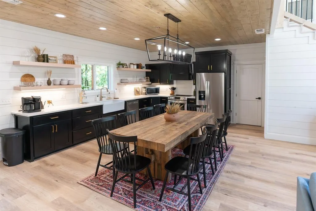 Photo 8 — 130 Sweetwater Lane, Broken Bow, OK 74728