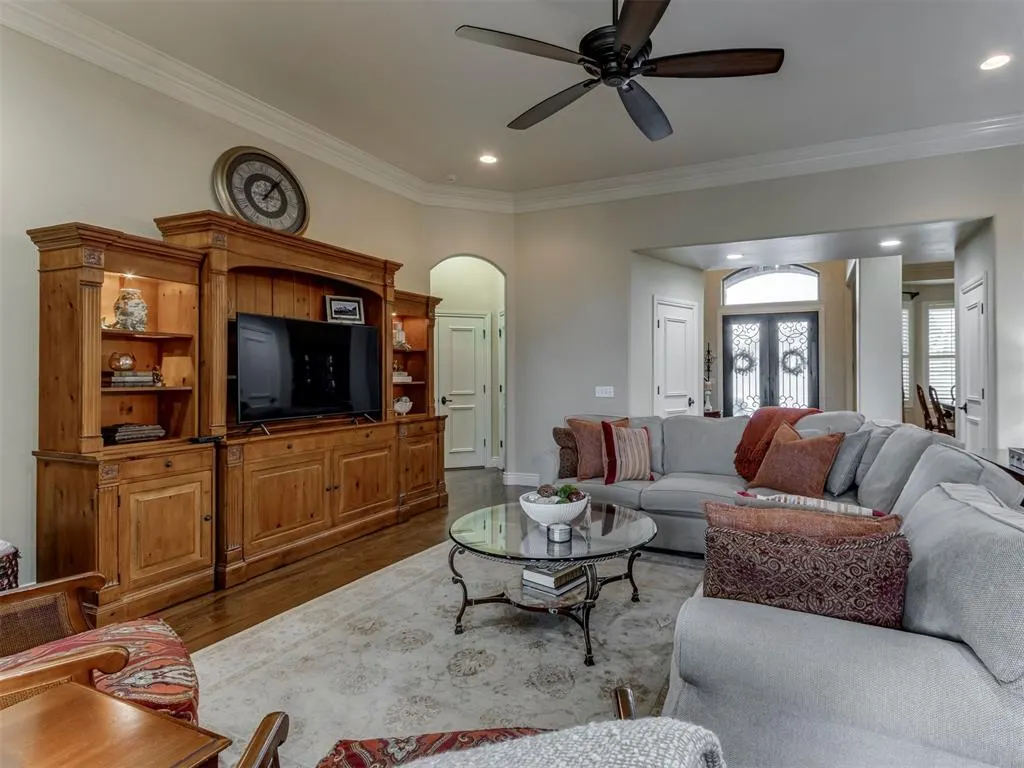 Photo 10 — 616 Beckman Court, Yukon, OK 73099