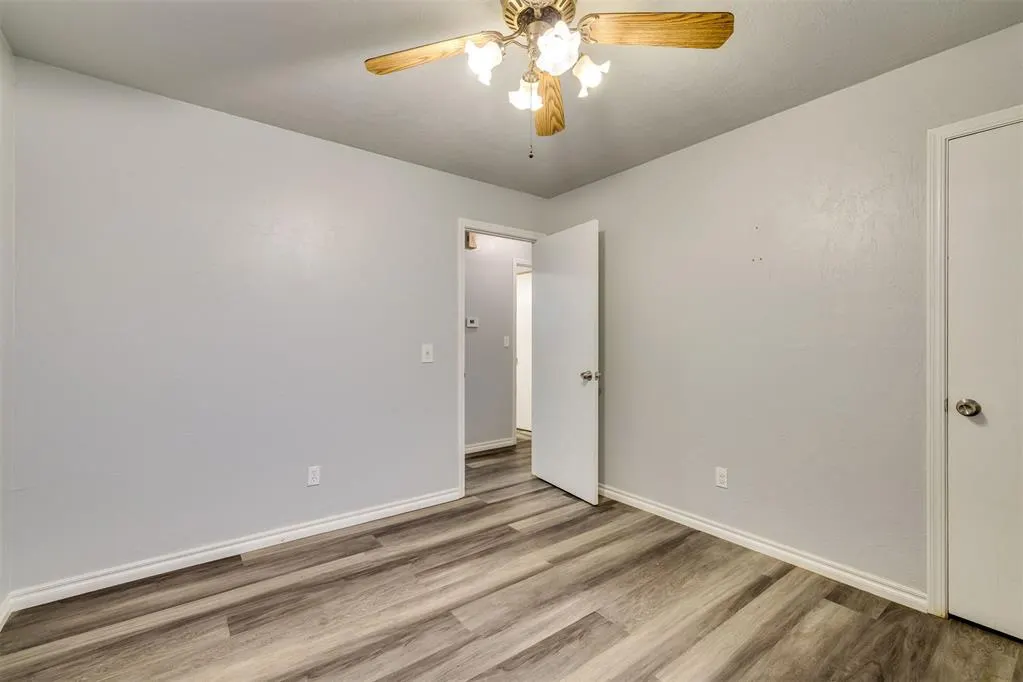 Photo 18 — 940 N Bradley Avenue, Oklahoma City, OK 73127