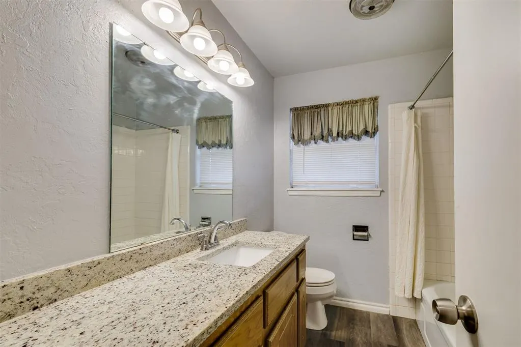 Photo 22 — 940 N Bradley Avenue, Oklahoma City, OK 73127