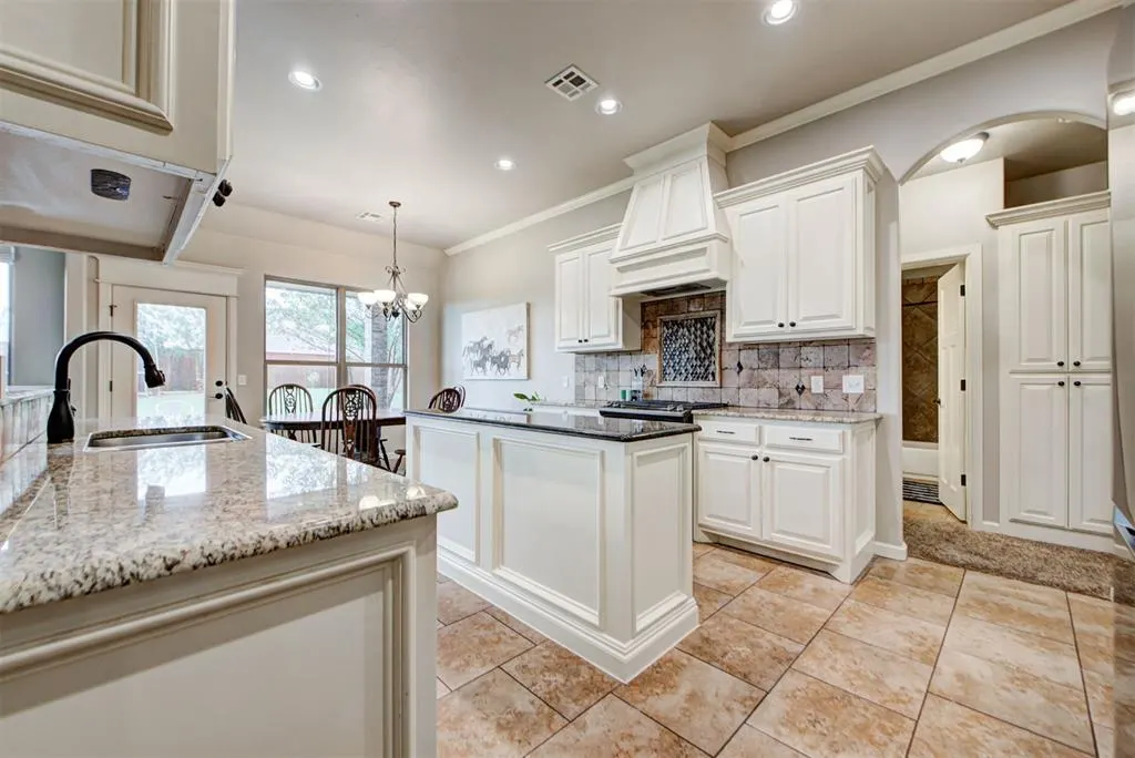 Photo 21 — 19004 Barnstable Court, Edmond, OK 73012