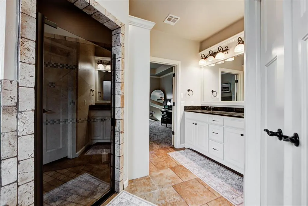 Photo 31 — 19004 Barnstable Court, Edmond, OK 73012