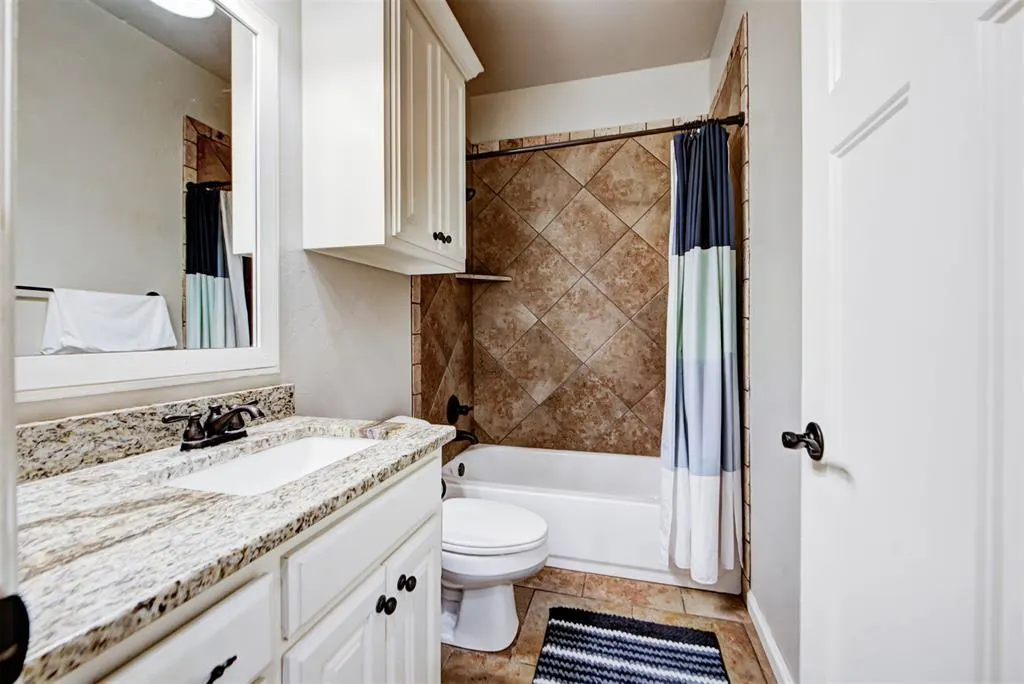 Photo 36 — 19004 Barnstable Court, Edmond, OK 73012