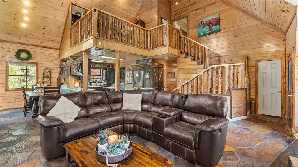 Photo 5 — 263 Orca Road, Broken Bow, OK 74728