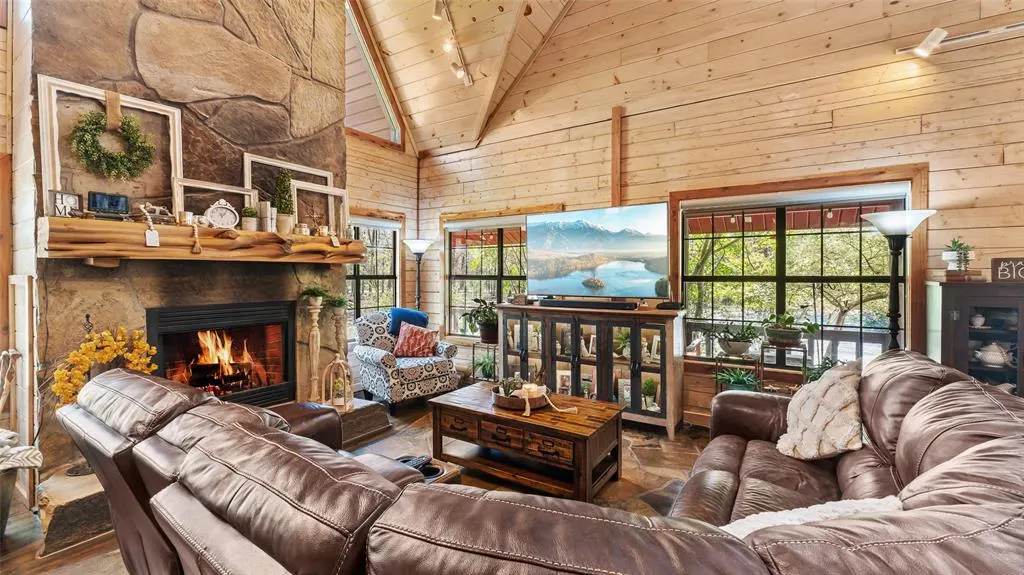 Photo 6 — 263 Orca Road, Broken Bow, OK 74728