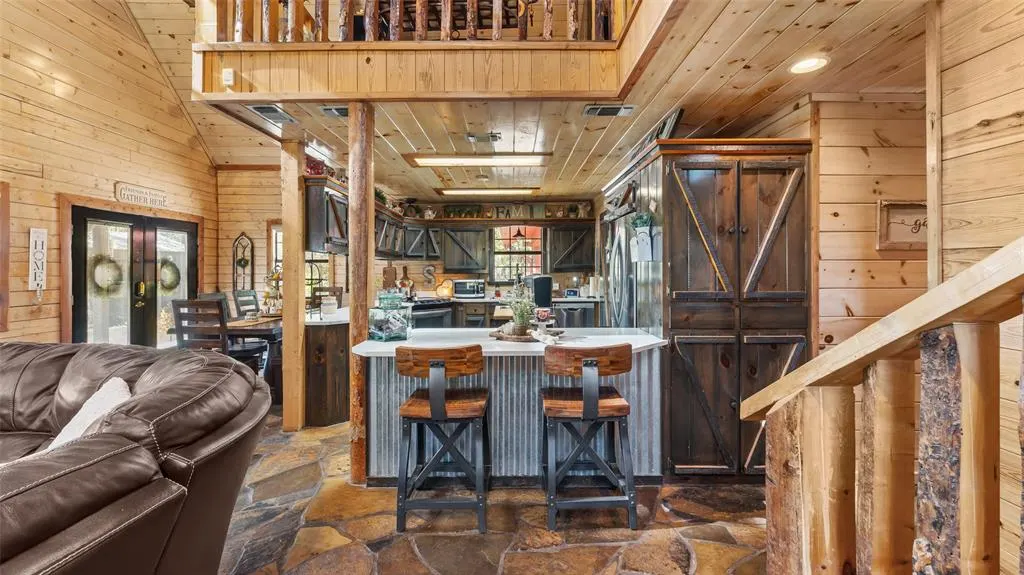 Photo 8 — 263 Orca Road, Broken Bow, OK 74728