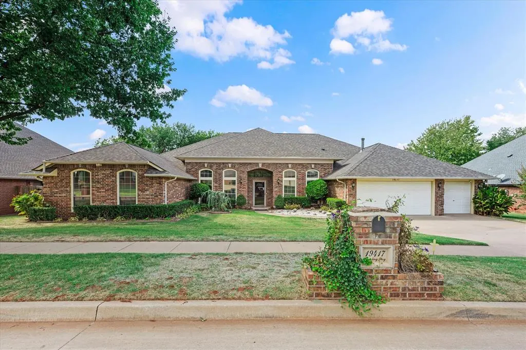 Front exterior — 19417 Yearling Way, Edmond, OK 73012