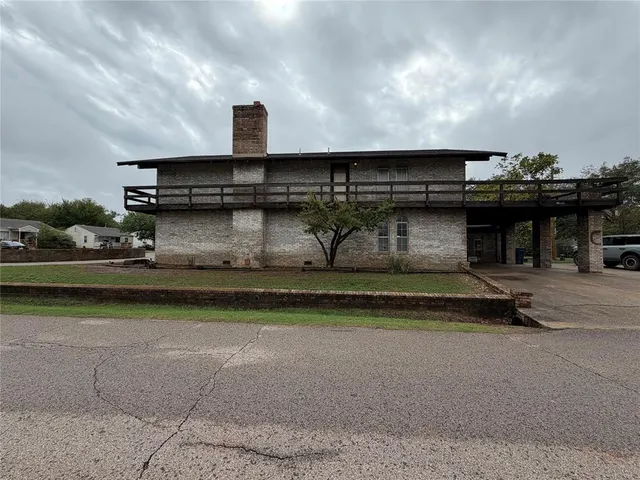 Photo 4 — 1329 Eureka Street, Seminole, OK 74868