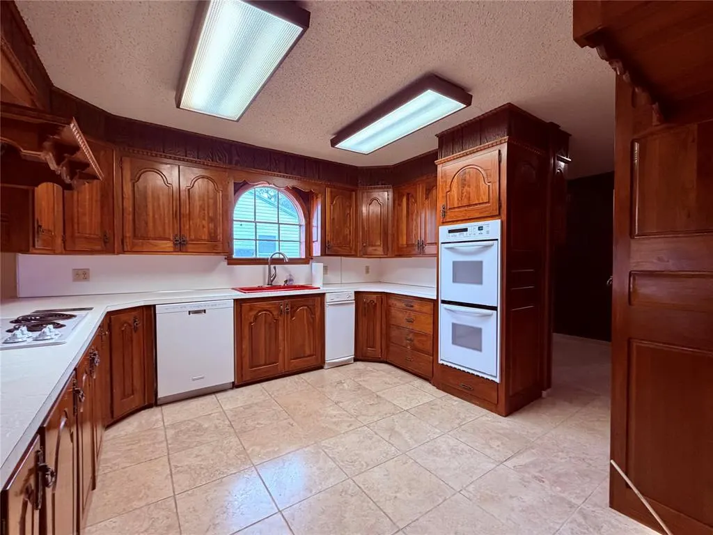 Photo 10 — 1329 Eureka Street, Seminole, OK 74868