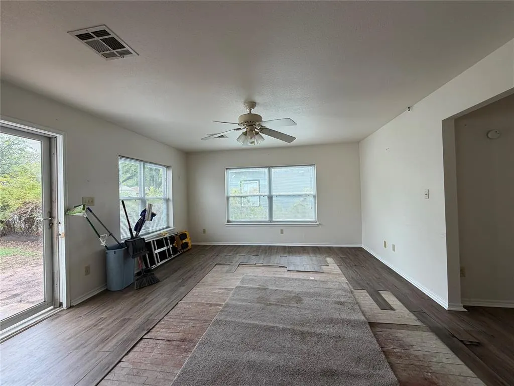 Photo 3 — 1327 Eureka Street, Seminole, OK 74868