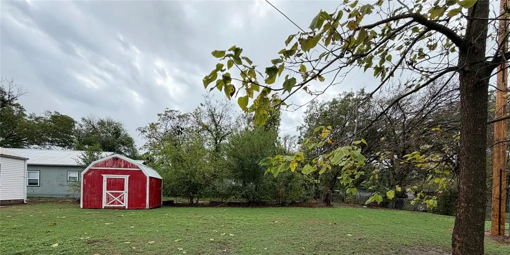 Photo 15 — 1327 Eureka Street, Seminole, OK 74868