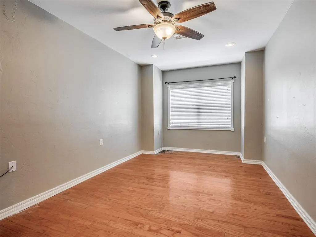 Photo 8 — 921 Cherokee Place, Lindsay, OK 73052