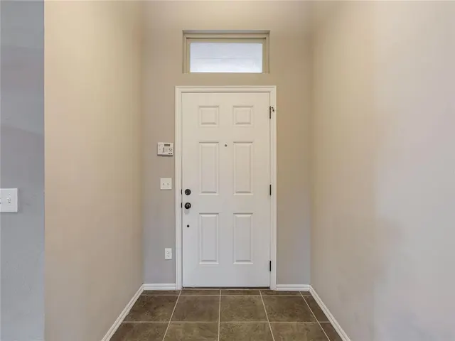 Photo 6 — 604 Heather Lane, Moore, OK 73160
