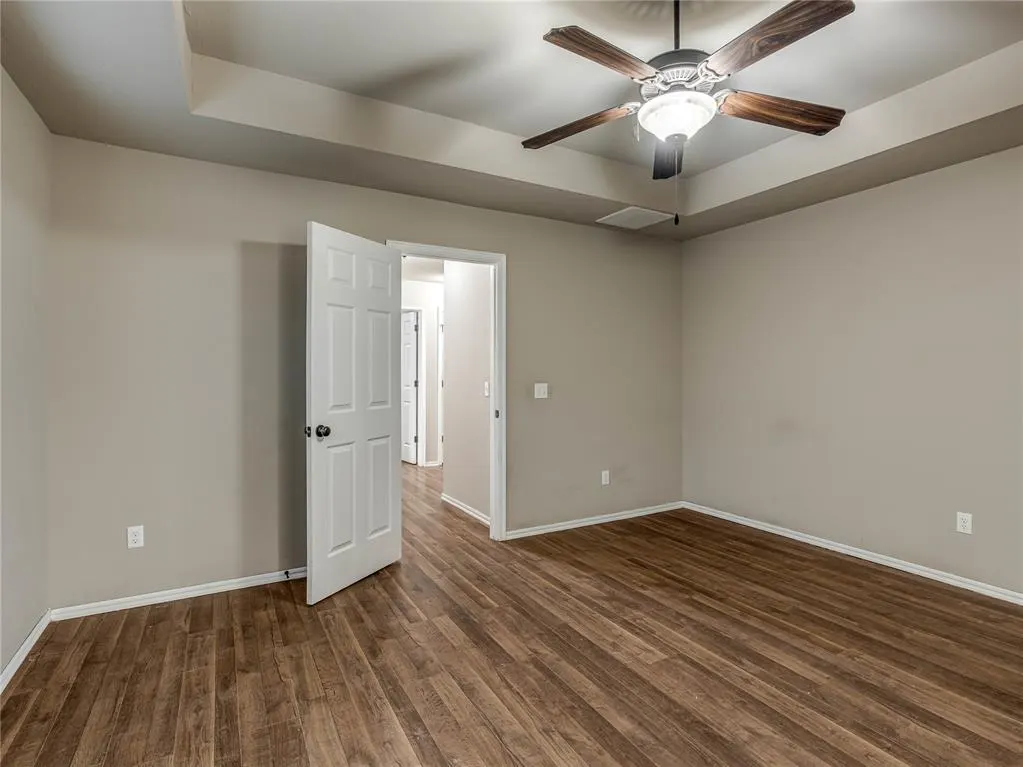 Photo 15 — 604 Heather Lane, Moore, OK 73160