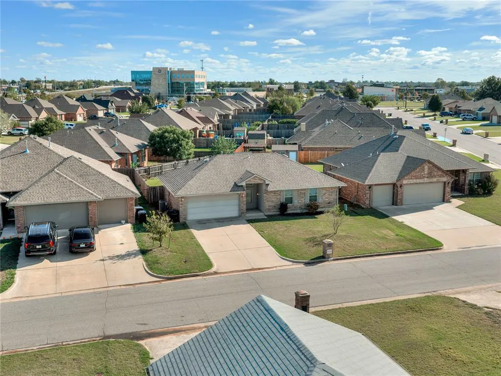 Photo 43 — 604 Heather Lane, Moore, OK 73160