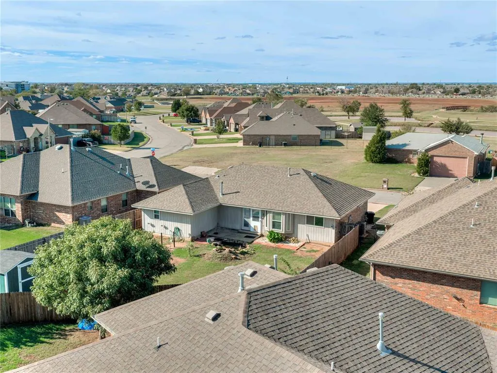Photo 44 — 604 Heather Lane, Moore, OK 73160