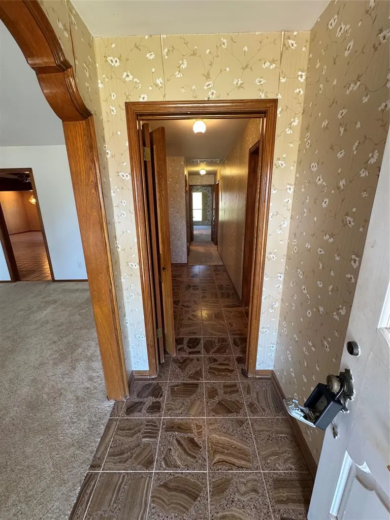 Photo 2 — 3640 Sunvalley Drive, Midwest City, OK 73110