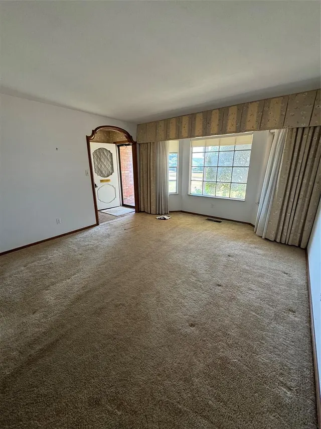 Photo 4 — 3640 Sunvalley Drive, Midwest City, OK 73110