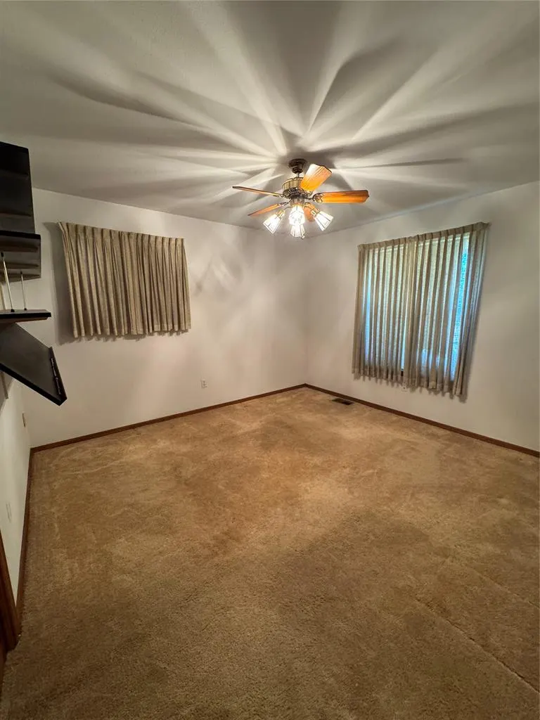 Photo 6 — 3640 Sunvalley Drive, Midwest City, OK 73110