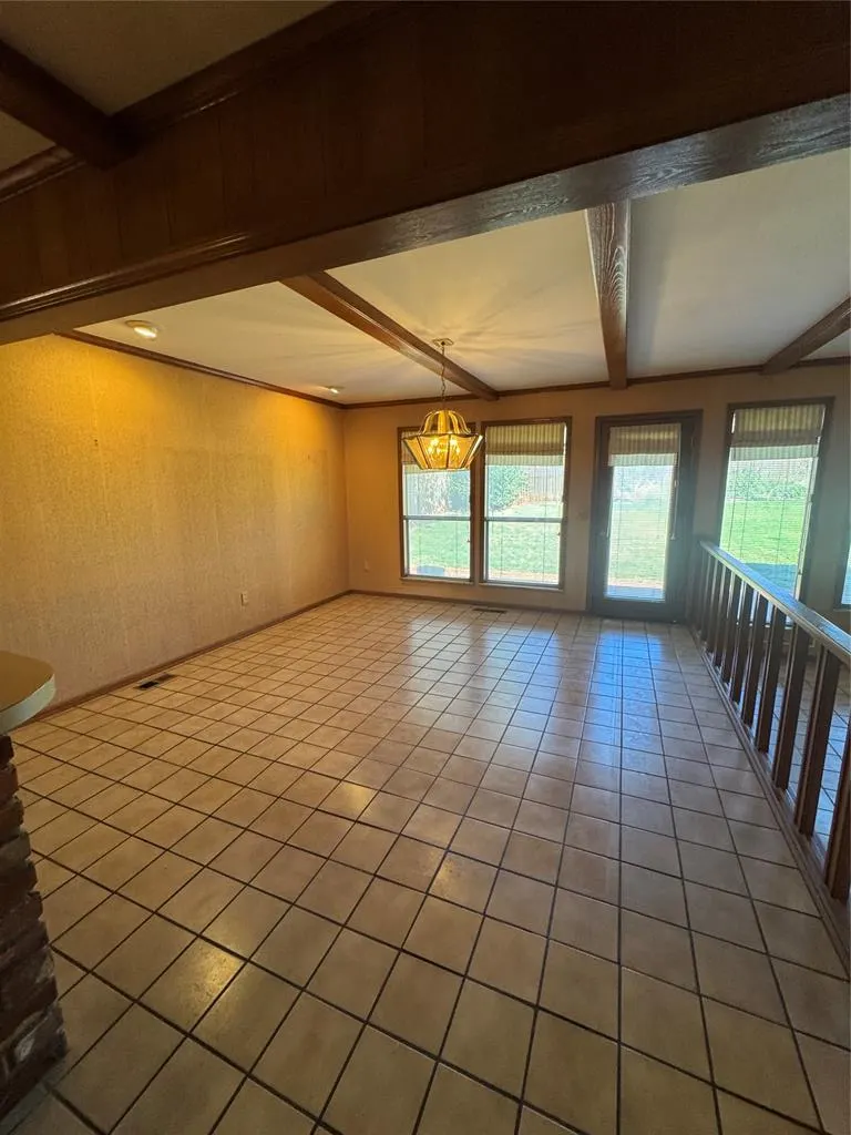 Photo 32 — 3640 Sunvalley Drive, Midwest City, OK 73110