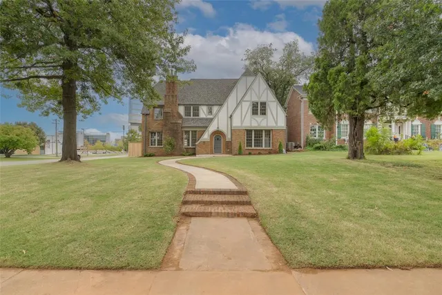 Photo 3 — 644 NE 14th Street, Oklahoma City, OK 73104