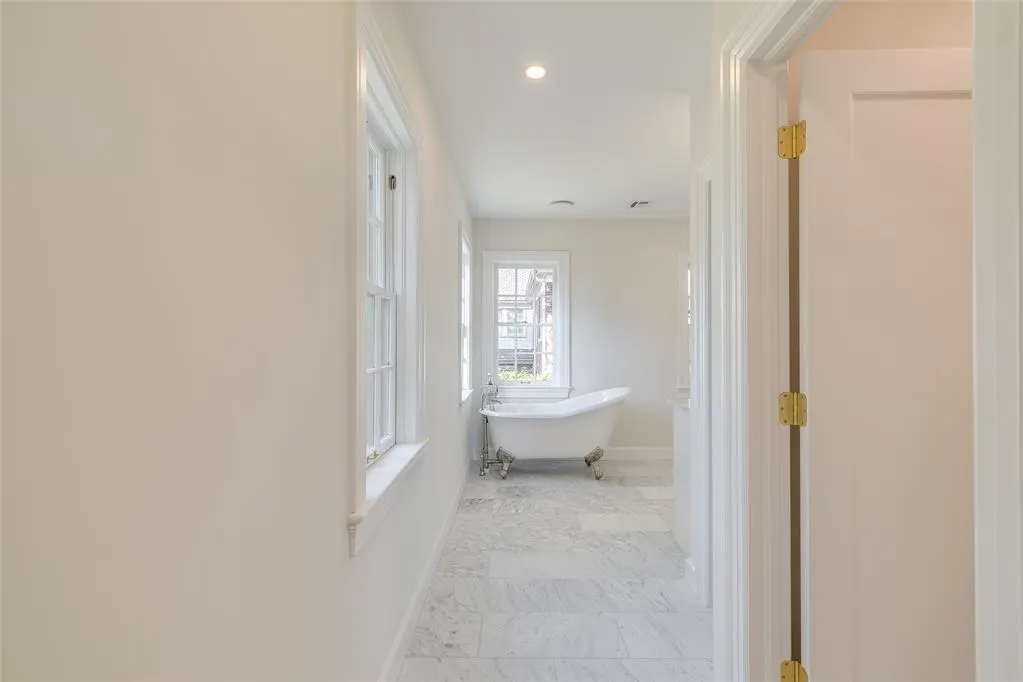 Photo 21 — 644 NE 14th Street, Oklahoma City, OK 73104