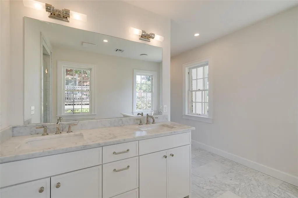 Photo 24 — 644 NE 14th Street, Oklahoma City, OK 73104