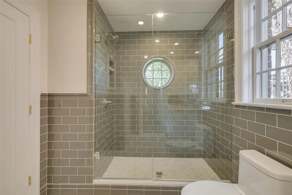 Photo 36 — 644 NE 14th Street, Oklahoma City, OK 73104