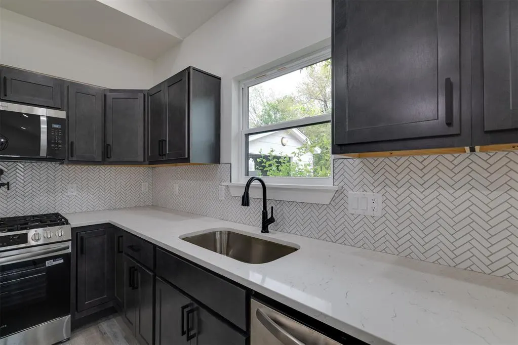 Photo 13 — 415 SE 54th Street, Oklahoma City, OK 73129