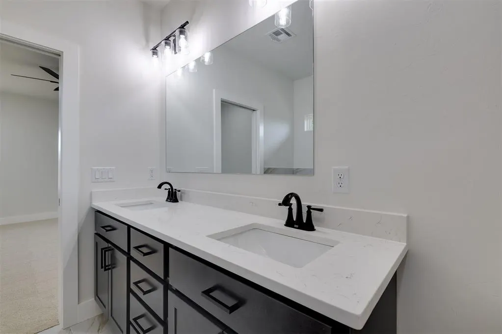 Photo 21 — 415 SE 54th Street, Oklahoma City, OK 73129