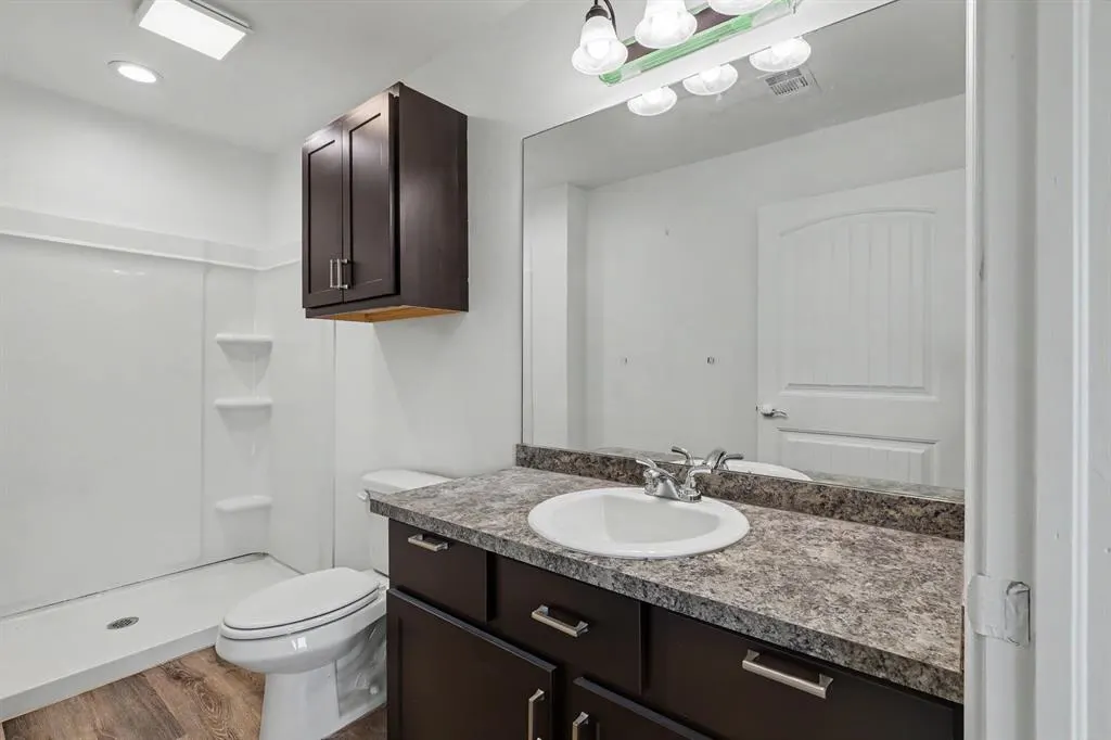 Photo 12 — 14644 Bedrock Lane, Yukon, OK 73099