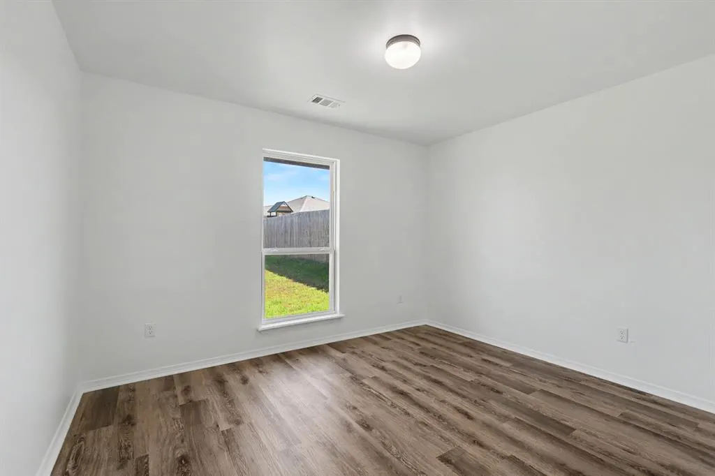 Photo 17 — 14644 Bedrock Lane, Yukon, OK 73099
