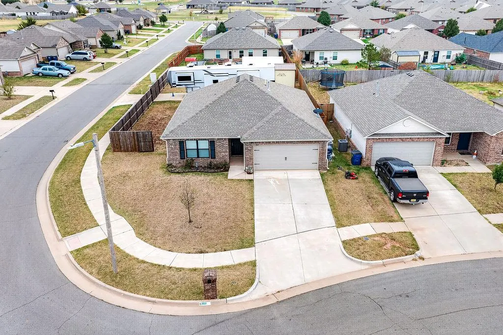 Photo 3 — 1801 Land Run Drive, El Reno, OK 73036