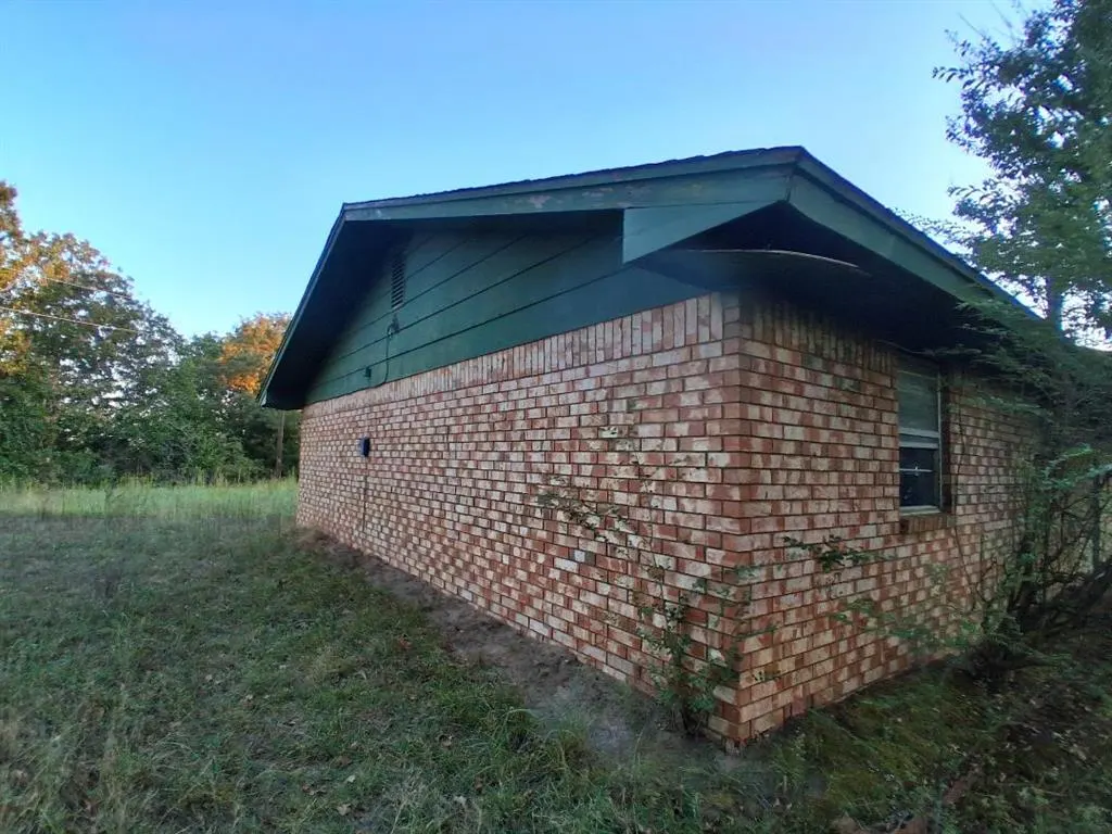 Photo 2 — 43209 Mocassin Trail Road, Meeker, OK 74855