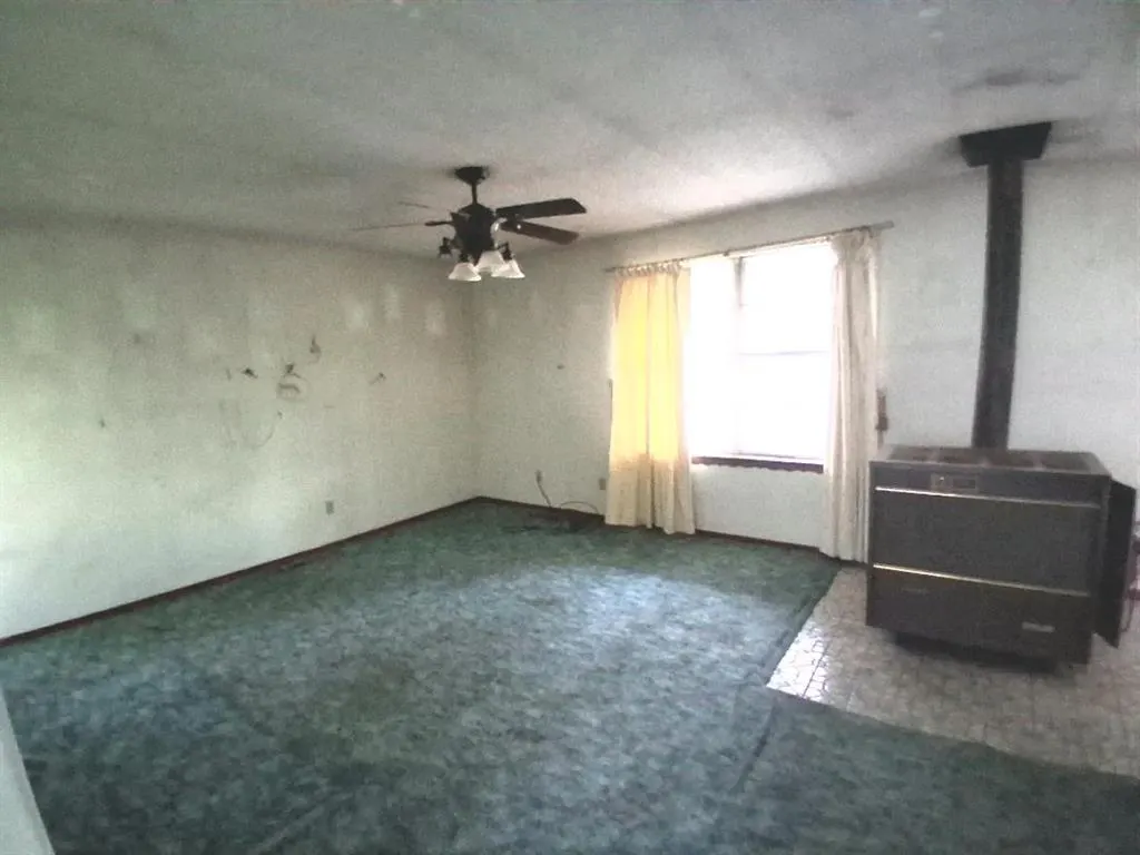 Photo 3 — 43209 Mocassin Trail Road, Meeker, OK 74855