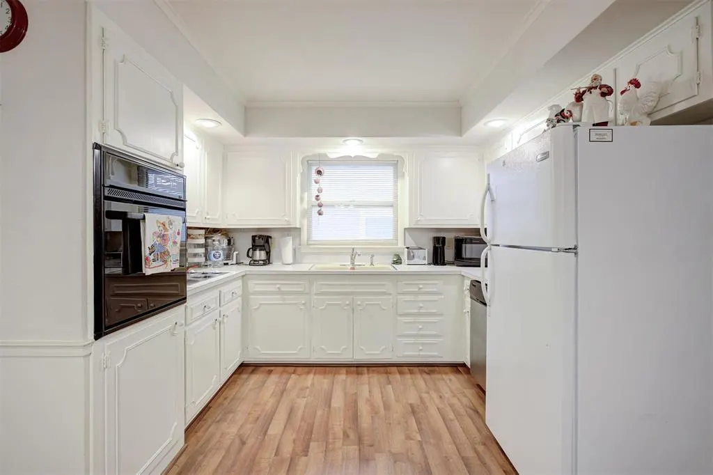 Photo 10 — 1418 W Thompson Avenue, Enid, OK 73703