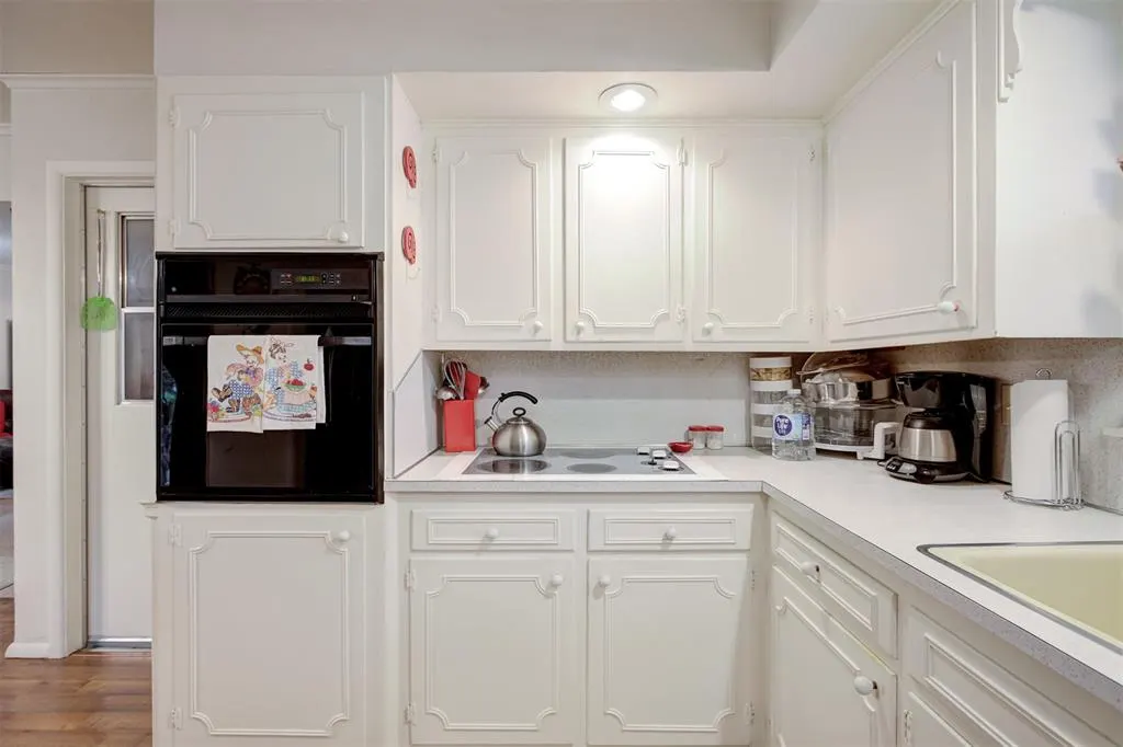 Photo 11 — 1418 W Thompson Avenue, Enid, OK 73703