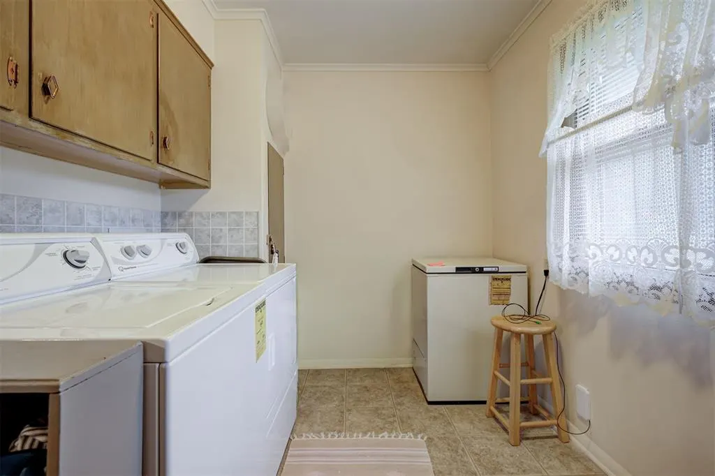 Photo 23 — 1418 W Thompson Avenue, Enid, OK 73703