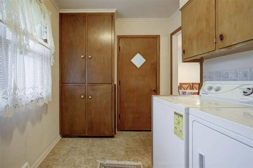 Photo 24 — 1418 W Thompson Avenue, Enid, OK 73703