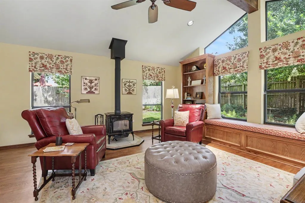 Photo 10 — 2212 Coachlight Drive, Edmond, OK 73013