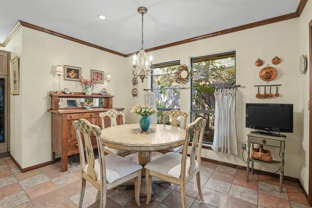 Photo 16 — 2212 Coachlight Drive, Edmond, OK 73013