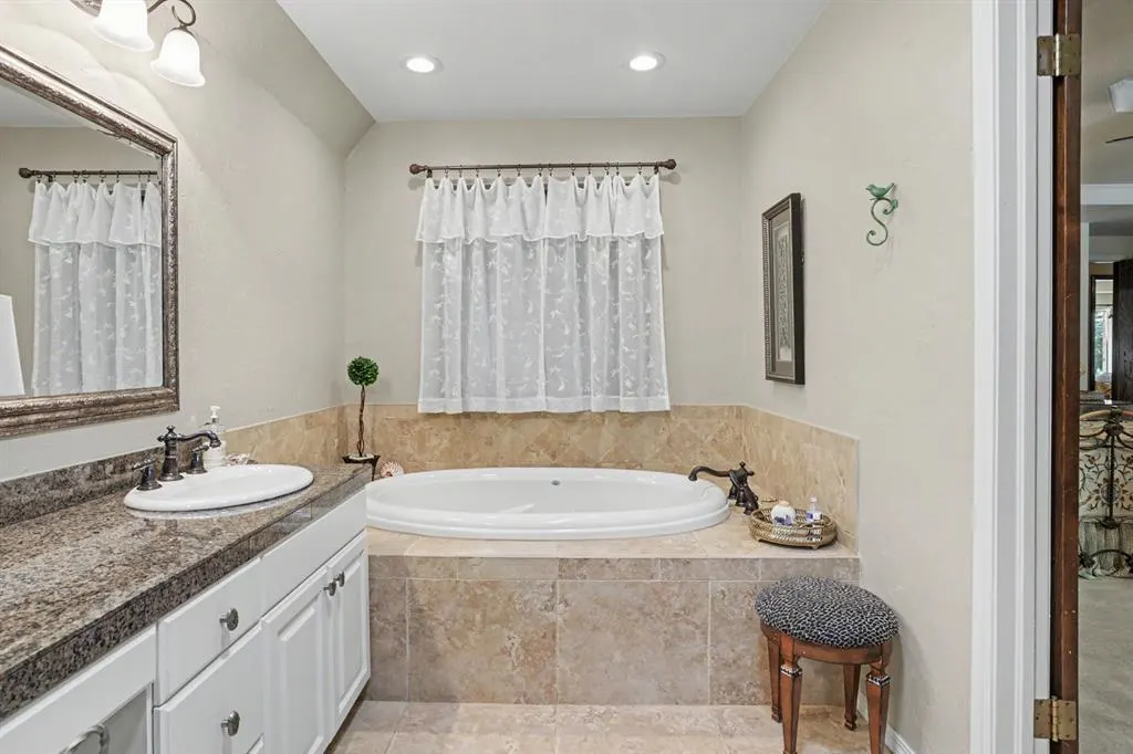 Photo 23 — 2212 Coachlight Drive, Edmond, OK 73013